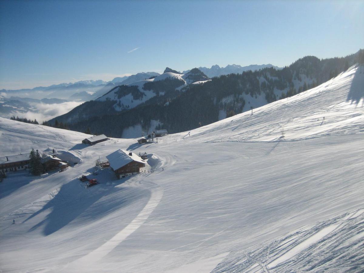 Schlossalm Ferienwohnungen Бранненбурґ Екстер'єр фото
